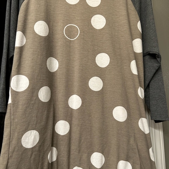 Lularoe medium circle top front and back - Picture 6 of 6
